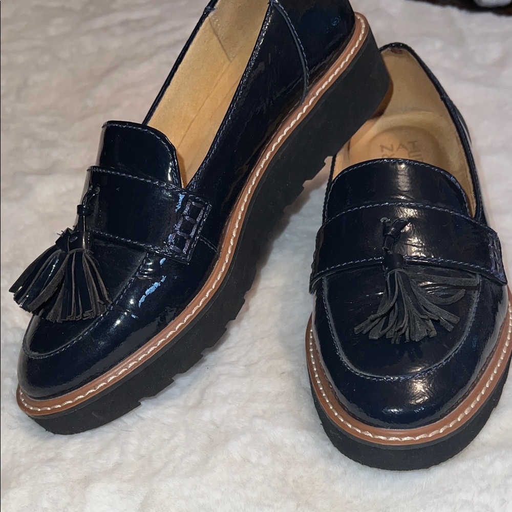 Naturalizer Women's navy Blue Loafers